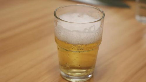 醫生提醒 三種易升高尿酸的飲品，不想痛風臨門，平時最好少喝